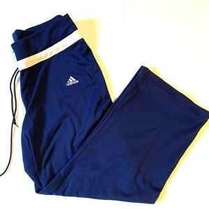 Adidas women’s cropped sweat pants size M